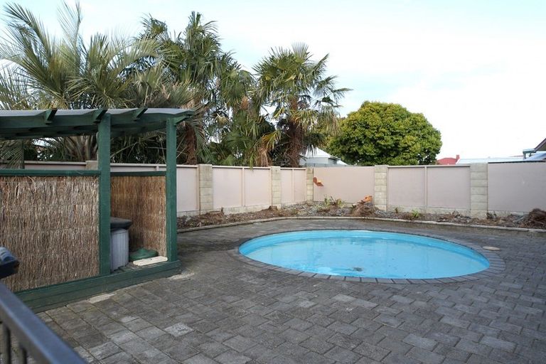 Photo of property in 28 Ranfurly Street, Tamatea, Napier, 4112