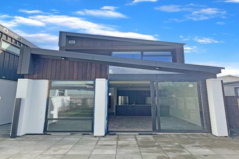 Photo of property in 3/149 Onepu Road, Lyall Bay, Wellington, 6022