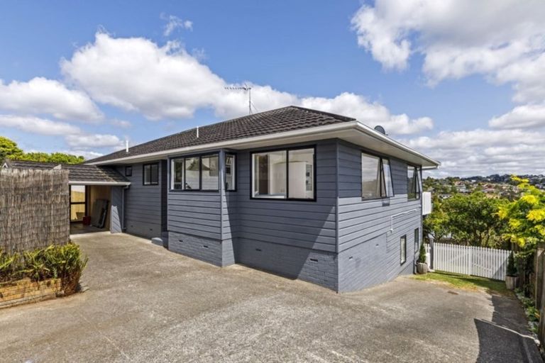 Photo of property in 2/7 Arran Road, Browns Bay, Auckland, 0630