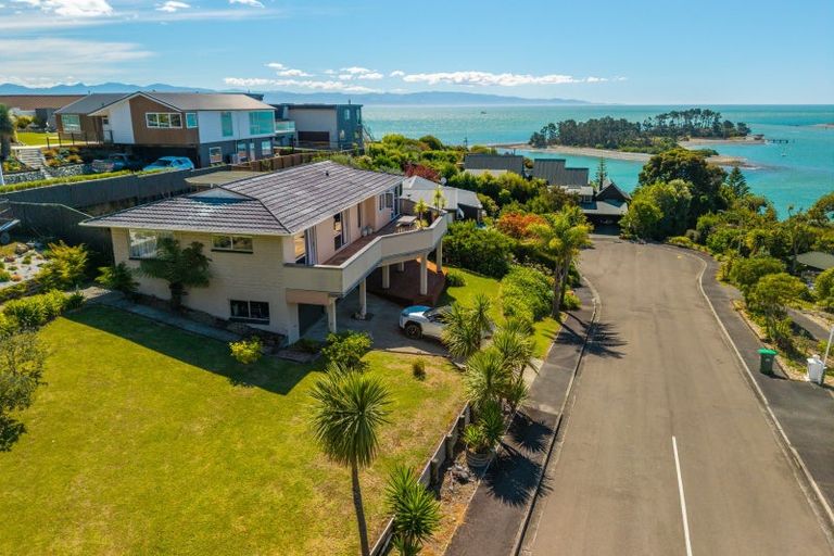 Photo of property in 8 The Cliffs, Britannia Heights, Nelson, 7010