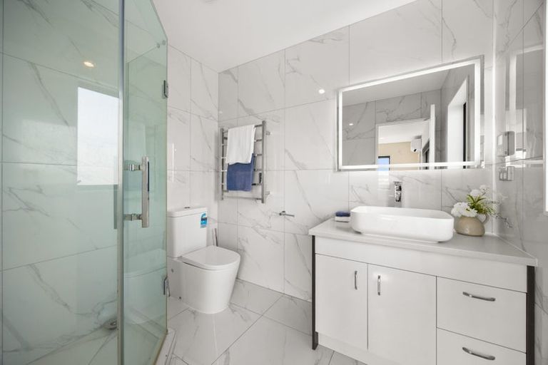 Photo of property in 67 Drumbuoy Drive, Flat Bush, Auckland, 2019