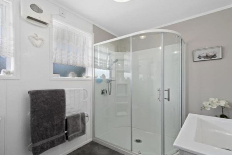 Photo of property in 8 Paehoro Grove, Turangi, 3334