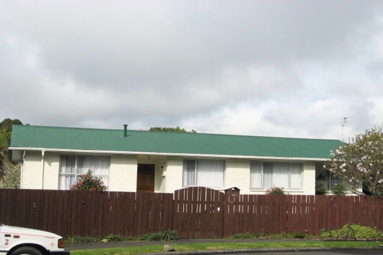 Photo of property in 19 Regent Place, Blagdon, New Plymouth, 4310