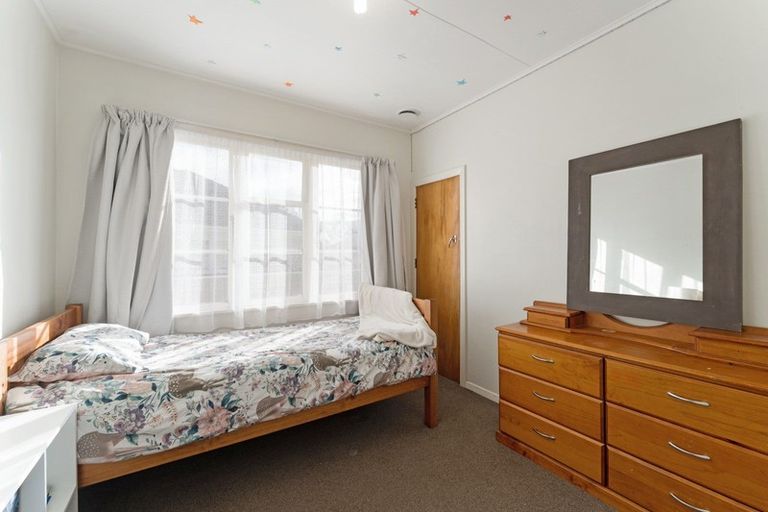 Photo of property in 1 Edmonds Street, Wainuiomata, Lower Hutt, 5014