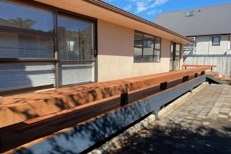 Photo of property in 11 Waller Avenue, Bucklands Beach, Auckland, 2012