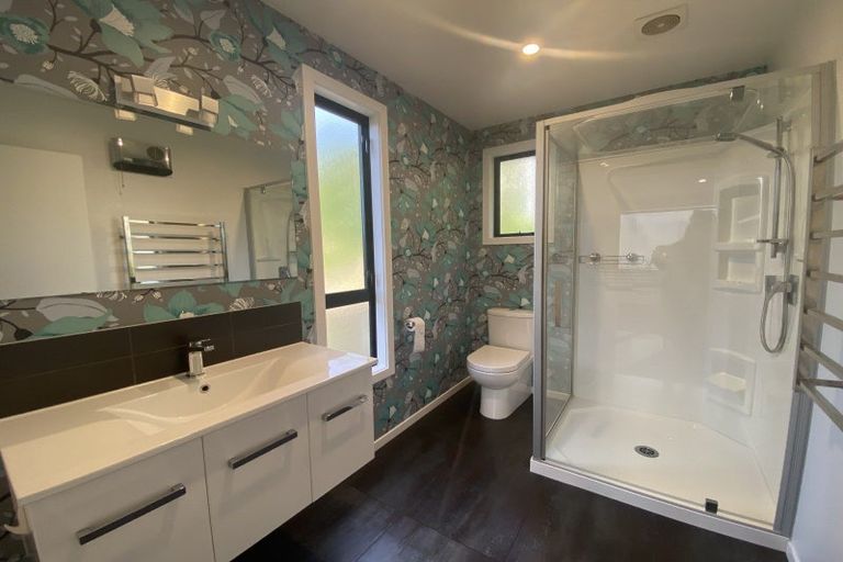 Photo of property in 12 Farrant Drive, Wanaka, 9305