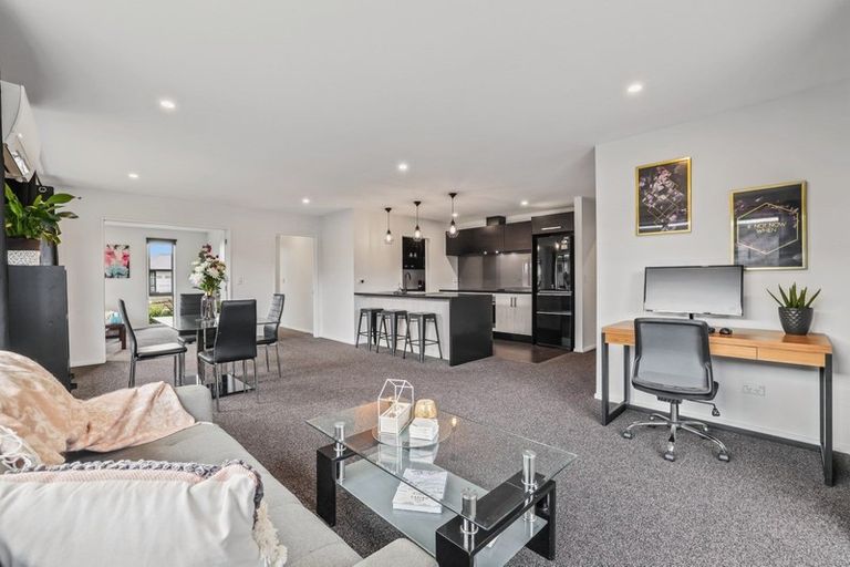 Photo of property in 15 Guyon Street, Marshland, Christchurch, 8083