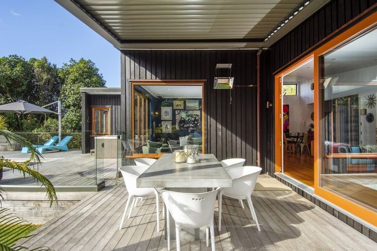 Photo of property in 19 Oceana Drive, Welcome Bay, Tauranga, 3175