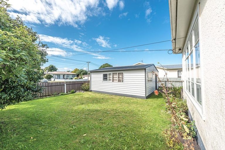 Photo of property in 3 Harris Place, Gonville, Whanganui, 4501