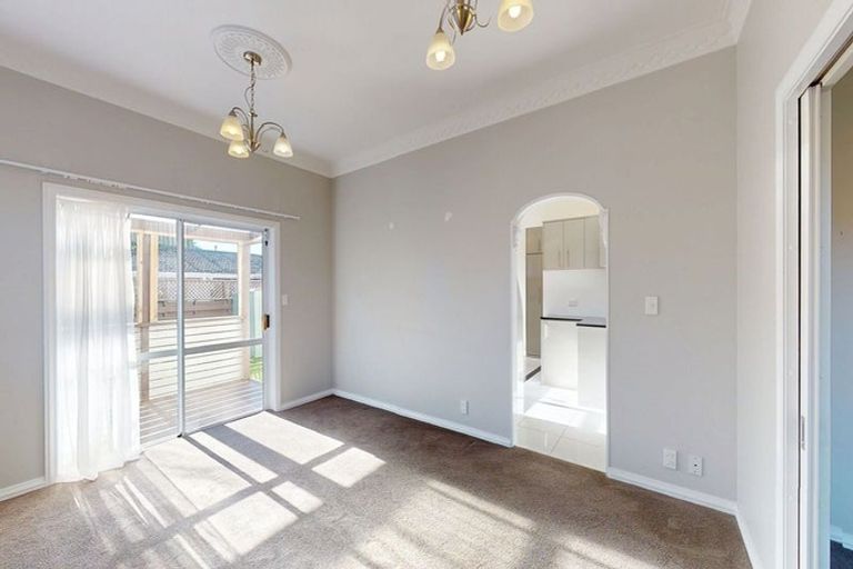 Photo of property in 49 Kings Crescent, Hutt Central, Lower Hutt, 5010