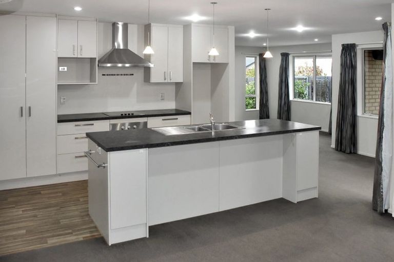 Photo of property in 5 Taggart Place, Sockburn, Christchurch, 8042