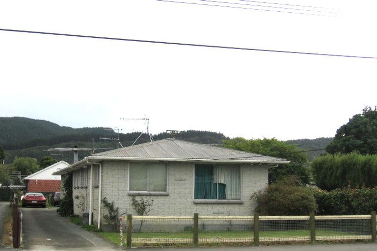 Photo of property in 39a Palmer Crescent, Silverstream, Upper Hutt, 5019