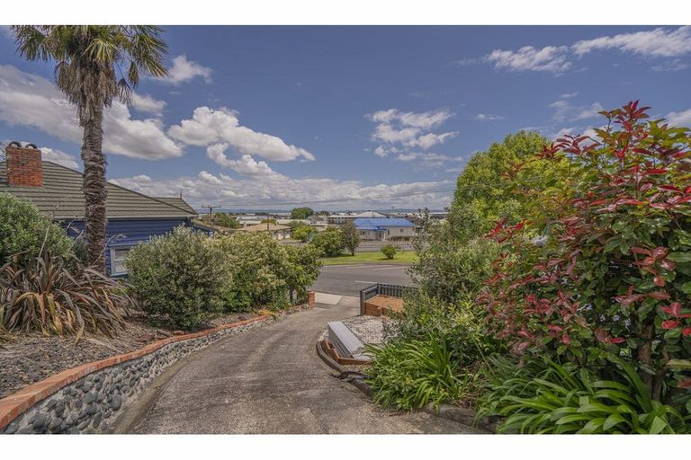 Photo of property in 108 Karaka Road, Thames, 3500