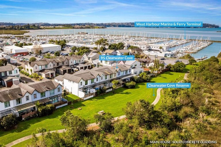 Photo of property in 9s Clearwater Cove, West Harbour, Auckland, 0618