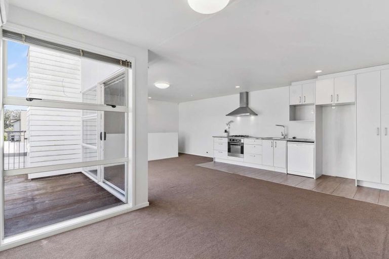 Photo of property in 210 Porchester Road, Takanini, 2112