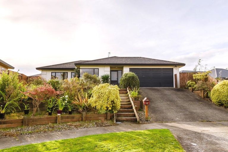 Photo of property in 15 Aspen Way, Kelvin Grove, Palmerston North, 4414