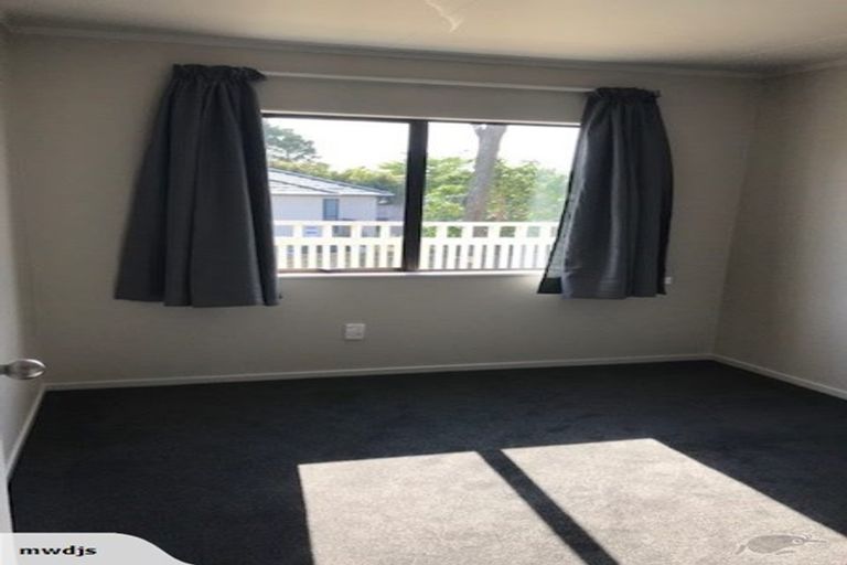 Photo of property in 1/56 Pooks Road, Ranui, Auckland, 0612