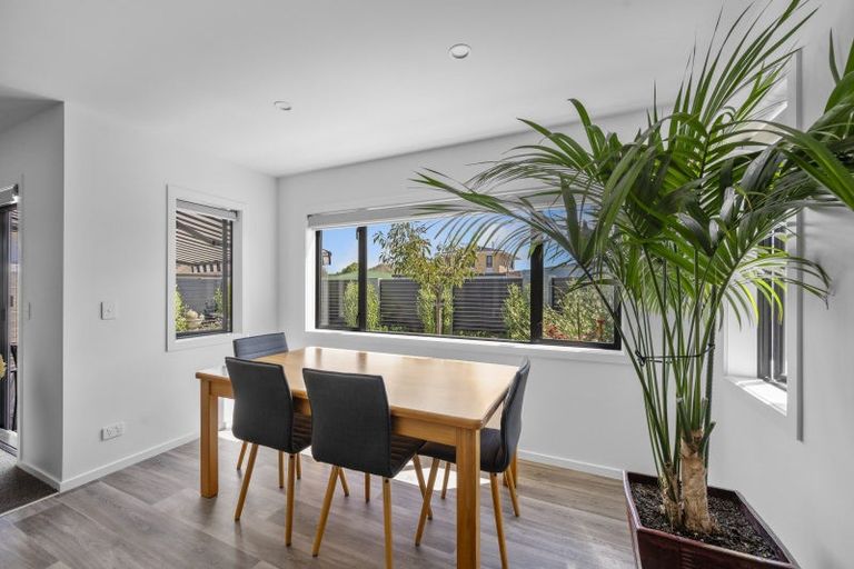 Photo of property in 8a Avenue Road, Greenmeadows, Napier, 4112