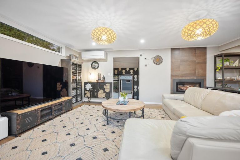 Photo of property in 47 Koraha Road, Kumeu, 0892