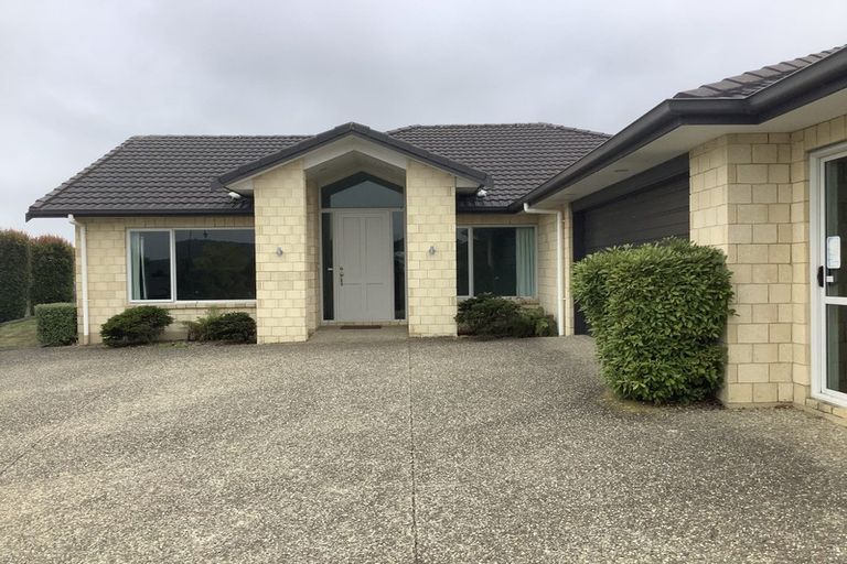 Photo of property in 1 Aufidius Place, Pukekohe, 2120