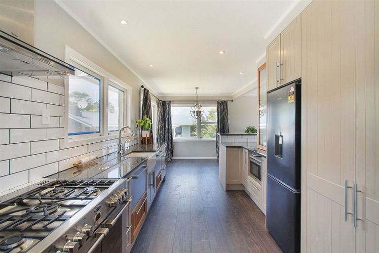 Photo of property in 40 George Street, Waiuku, 2123