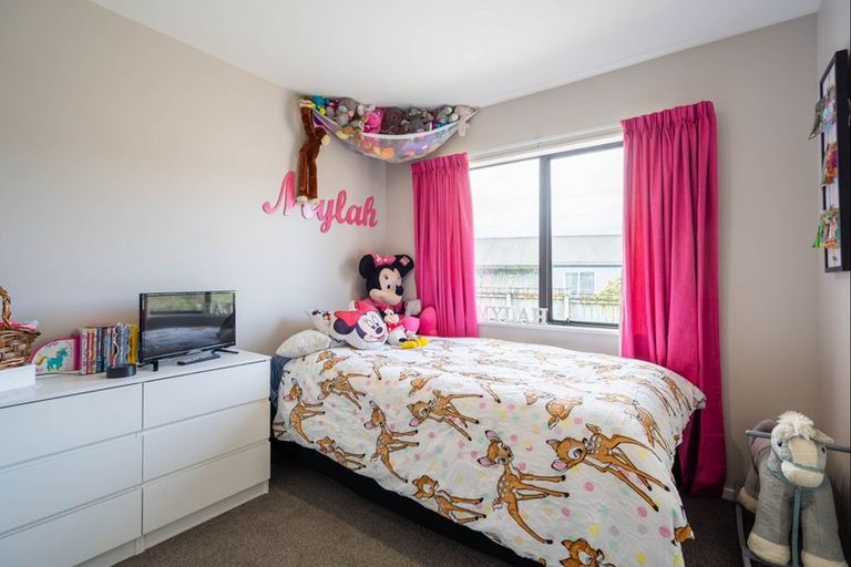 Photo of property in 21 Spackman Crescent, Paraparaumu, 5032