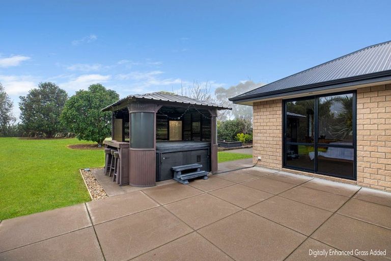 Photo of property in 39 Kendallvale Drive, Waiuku, 2123