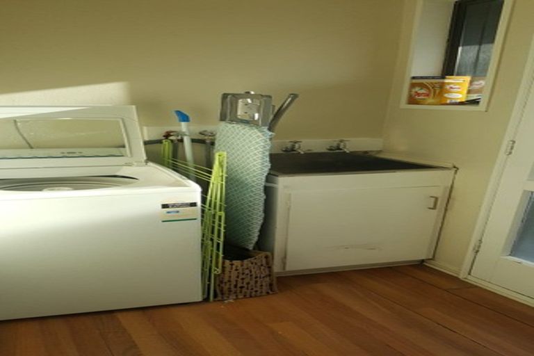 Photo of property in 19b Chipping Lane, Redwood, Christchurch, 8051