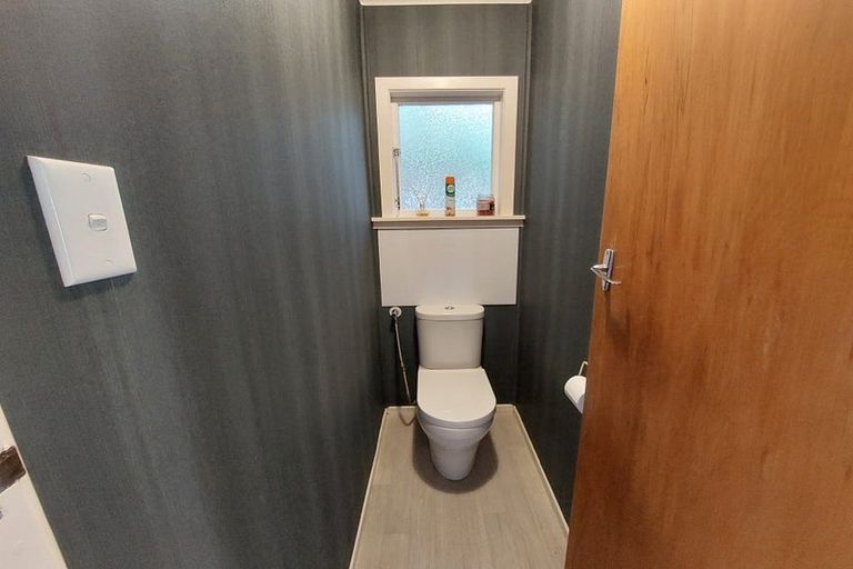 Photo of property in 1 Junction Street, Welbourn, New Plymouth, 4310