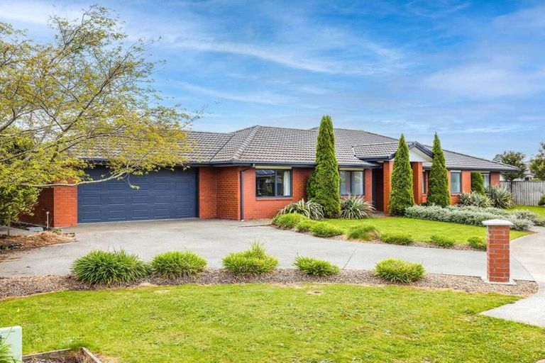 Photo of property in 6 Hampstead Close, Rangiora, 7400