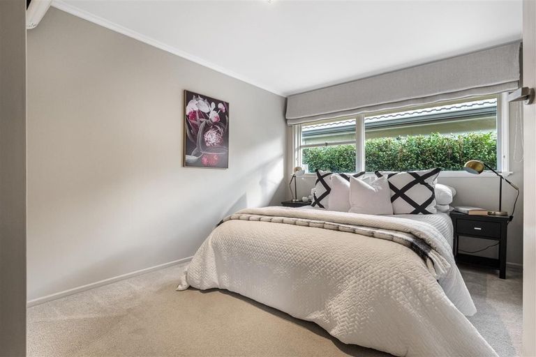 Photo of property in 136 Clovelly Road, Bucklands Beach, Auckland, 2012