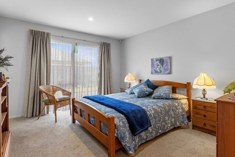 Photo of property in 18 Brantholme Place, Rangiora, 7400