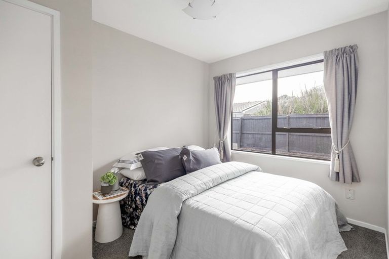 Photo of property in 5 Edwins Way, Burwood, Christchurch, 8083