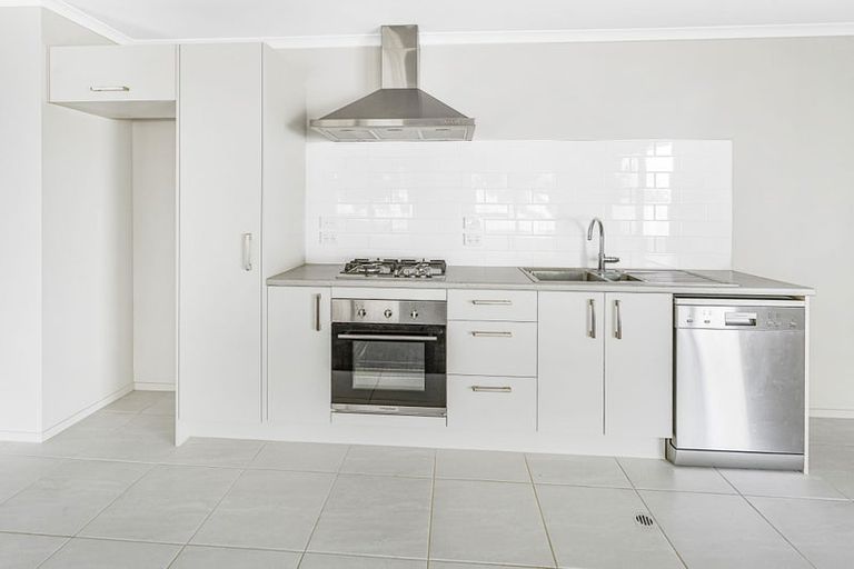 Photo of property in 1/11 Matthews Crescent, Melville, Hamilton, 3206