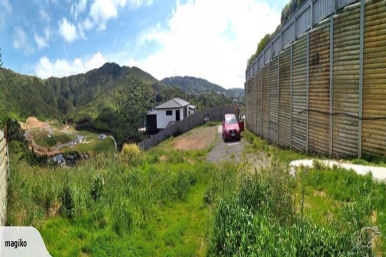 Photo of property in 100 Downing Street, Crofton Downs, Wellington, 6035
