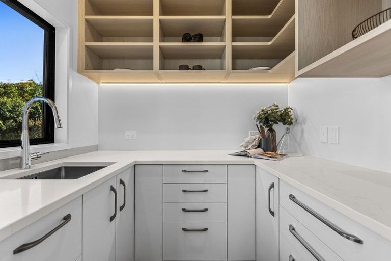 Photo of property in 10 Winspear Place, Omokoroa, 3114