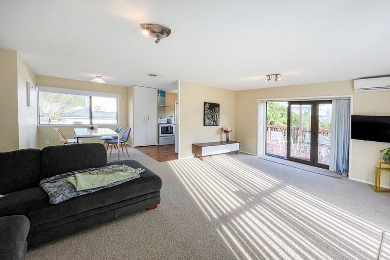 Photo of property in 690a Beach Road, Browns Bay, Auckland, 0630
