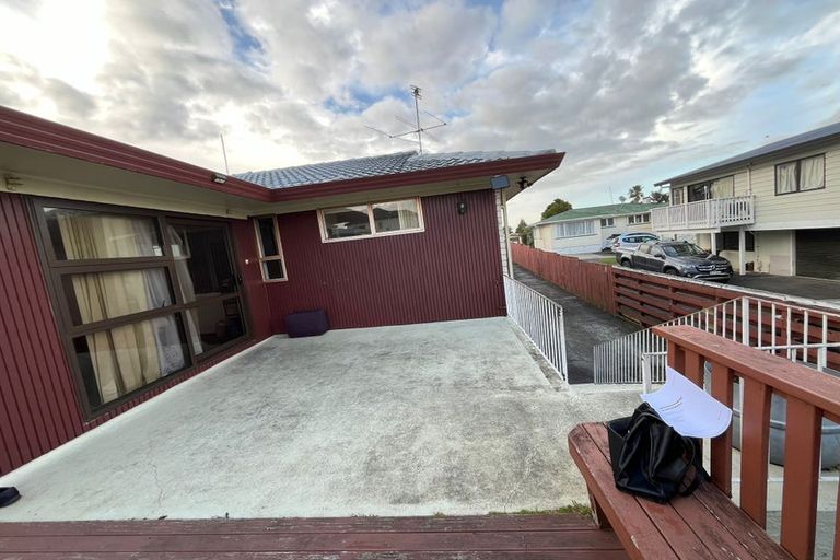 Photo of property in 3/1 Halsey Road, Manurewa, Auckland, 2102