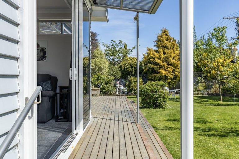 Photo of property in 33 Skerman Street, Marton, 4710