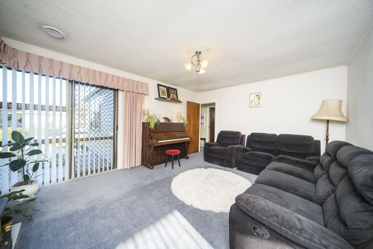 Photo of property in 36 Aspiring Avenue, Milson, Palmerston North, 4414