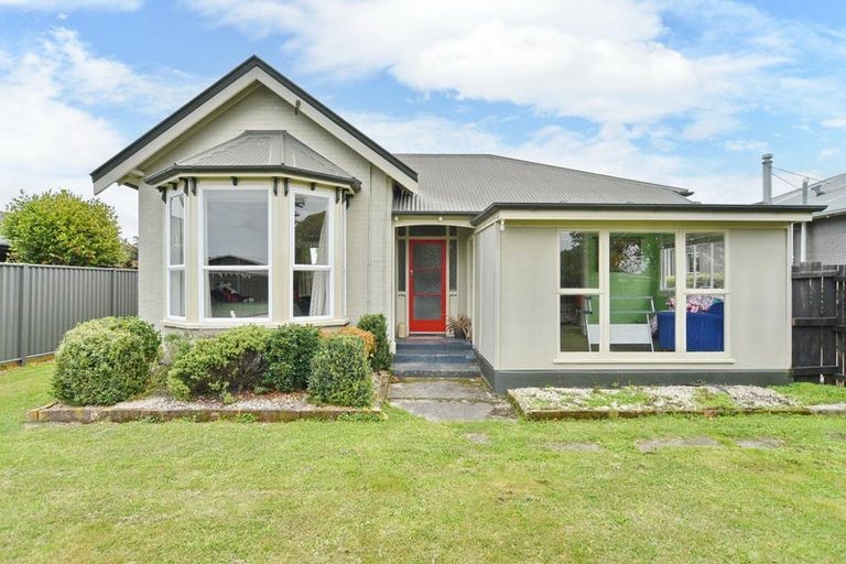Photo of property in 9 Ayers Street, Rangiora, 7400