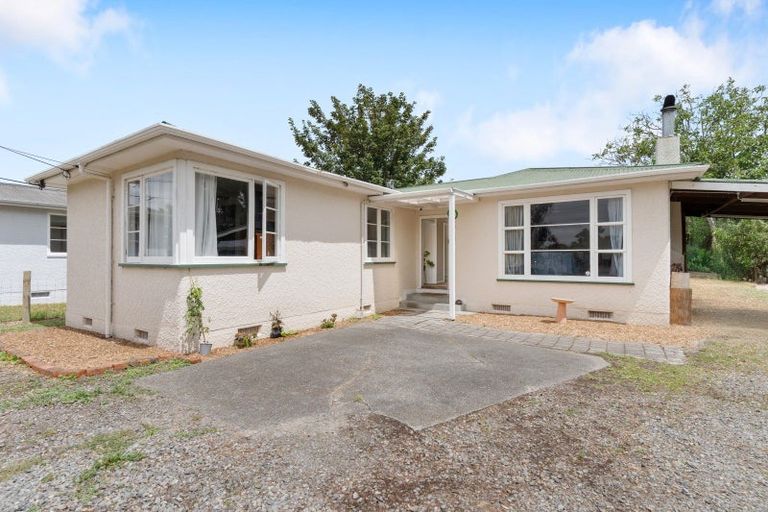 Photo of property in 75 Victoria Street, Carterton, 5713