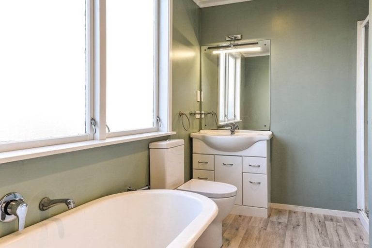 Photo of property in 6 Counsel Terrace, Mount Albert, Auckland, 1025