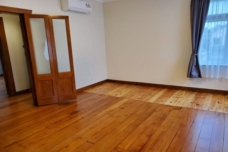 Photo of property in 21 Adelaide Street, Petone, Lower Hutt, 5012