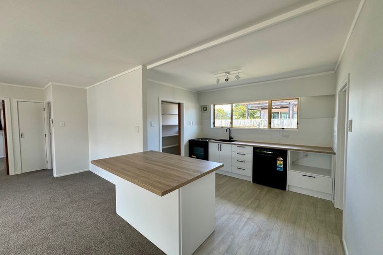 Photo of property in 1/13 Royal Arch Place, Rosehill, Papakura, 2113