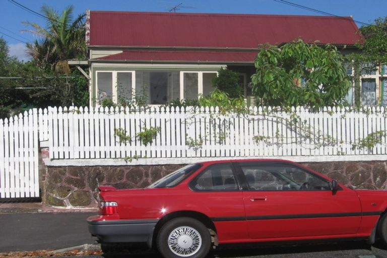 Photo of property in 27 Church Street, Devonport, Auckland, 0624