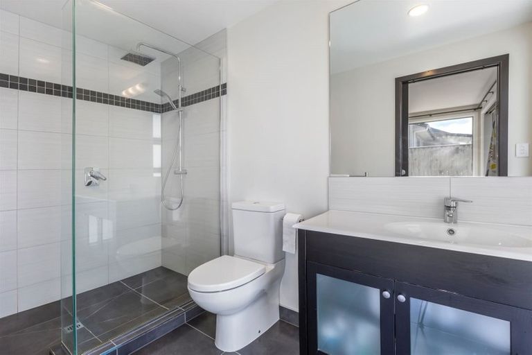 Photo of property in 20 Madeira Close, Whitby, Porirua, 5024