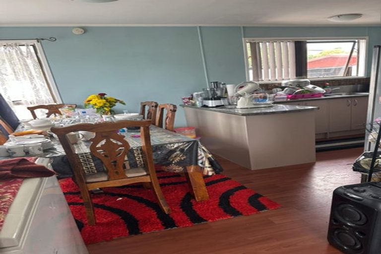 Photo of property in 96 Hyperion Drive, Randwick Park, Auckland, 2105