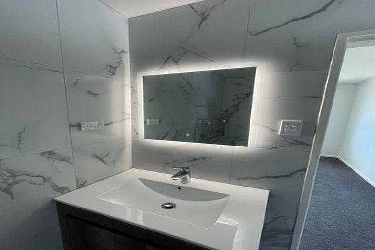 Photo of property in 14 Noia Way, Karaka, Papakura, 2113