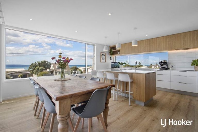 Photo of property in 246 Seaforth Road, Waihi Beach, 3611